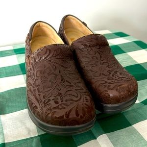 Alegria shoes in great condition